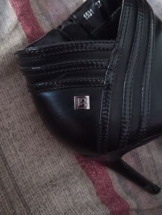 Stivaletti eleganti Laura Biagiotti