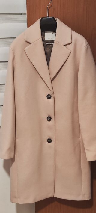Nuevo Abrigo de lana de Mango
