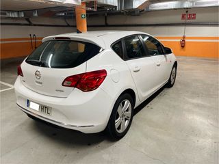Opel Astra 2014