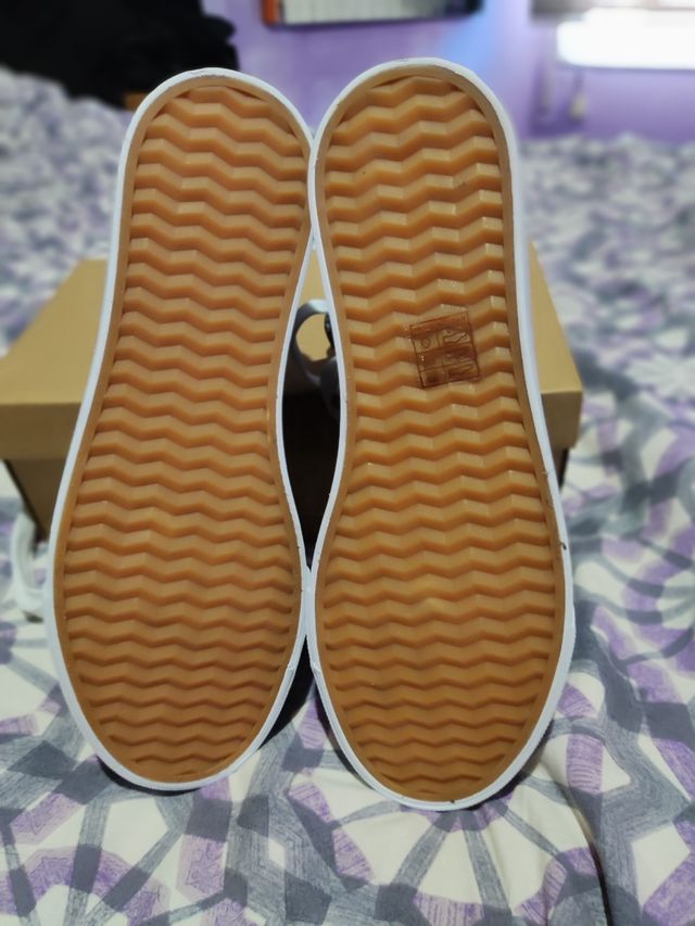 Bambas negras y blancas