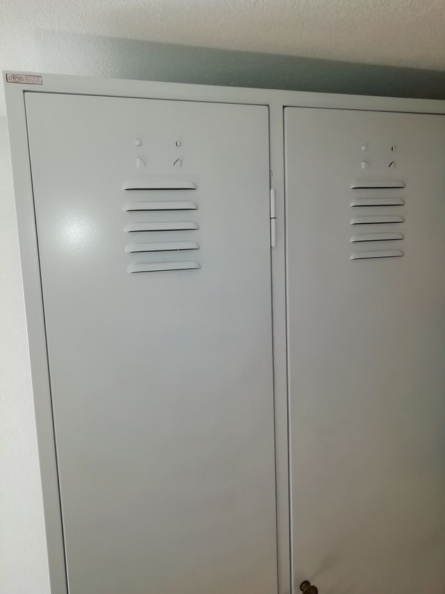 Cacifo metálico duplo