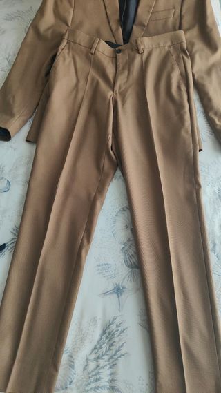 Traje de hombre 