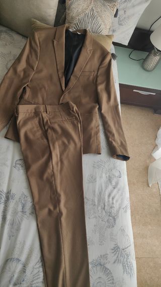 Traje de hombre 