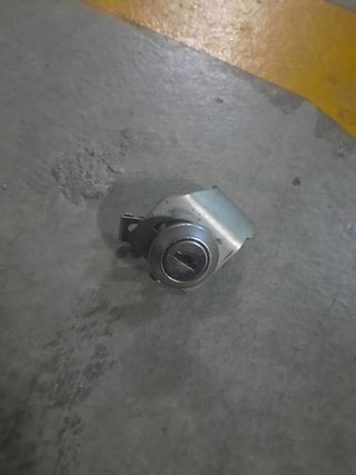 Juego cerraduras gsxr k8