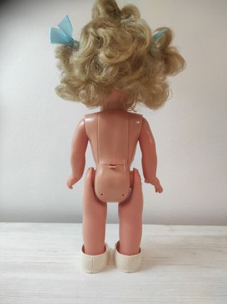 Muñeca antigua Famosa