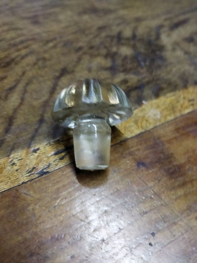 Tapón antiguo de cristal