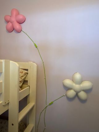 2 luces de pared Flor de Ikea