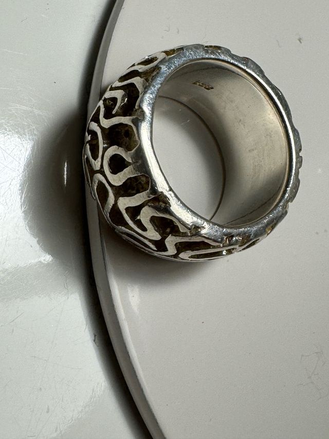 Anillo plata redondo con grabados