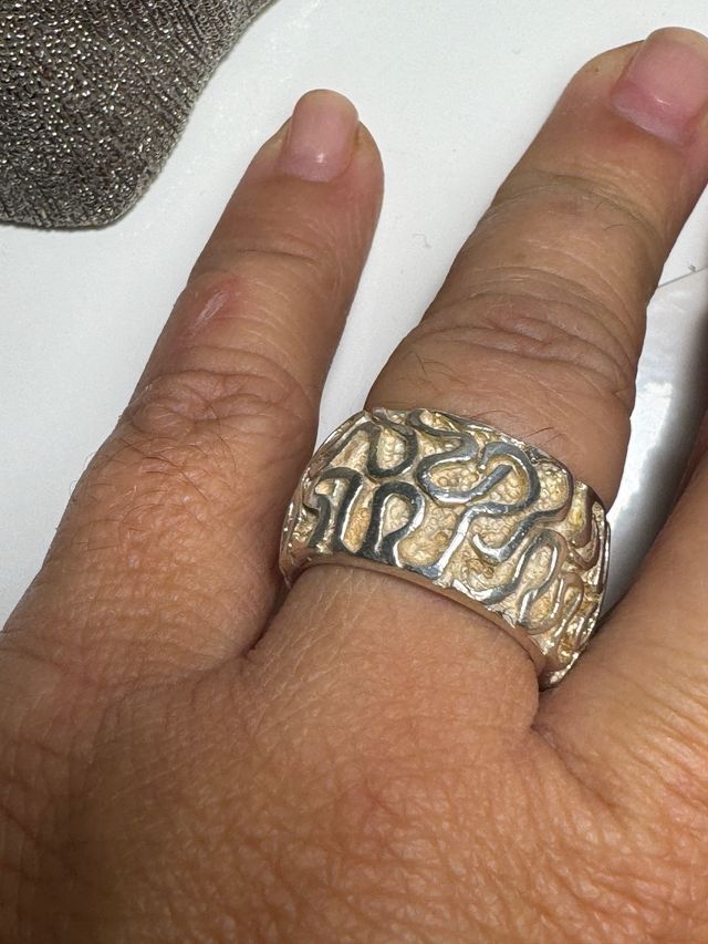 Anillo plata redondo con grabados