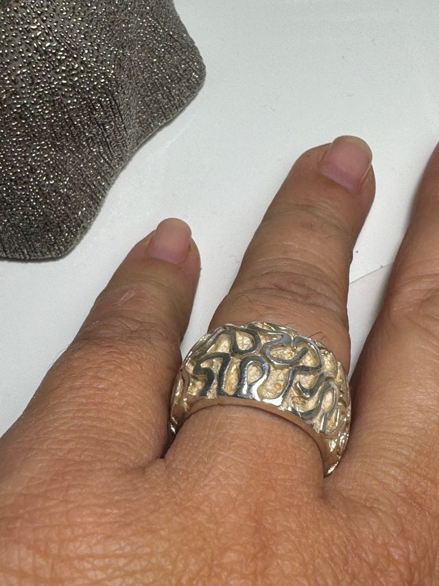 Anillo plata redondo con grabados