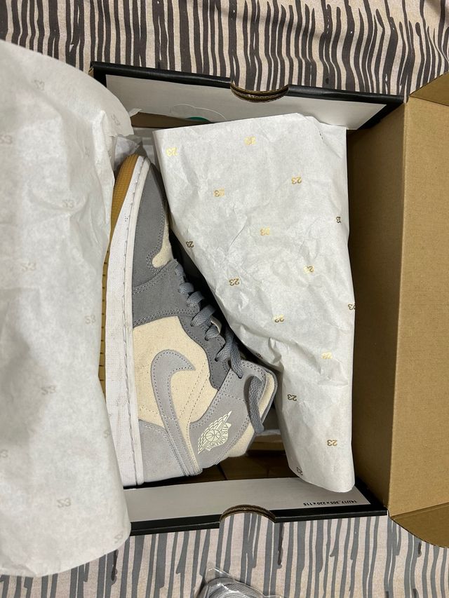 Jordan 1 Mid SE OFICIAL