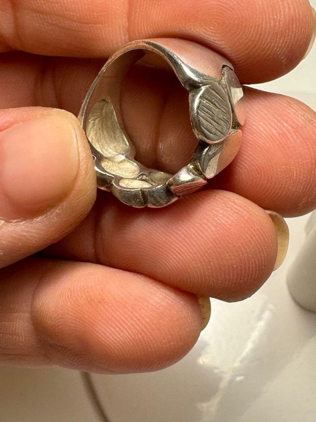 Anillo de acero