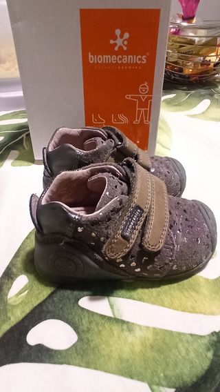 Scarpe bimba Biomecanics