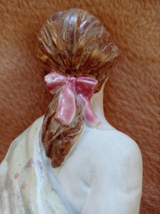 2 FIGURAS PORCELANA ARTÍSTICA LEVANTINA (1 REGALO)