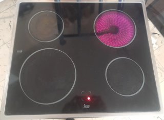 Horno y vitrocerámica marca Teka
