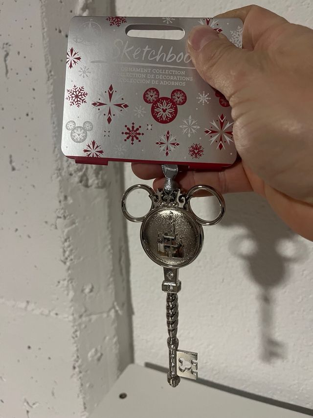 ornamento Disney Llave NUEVO