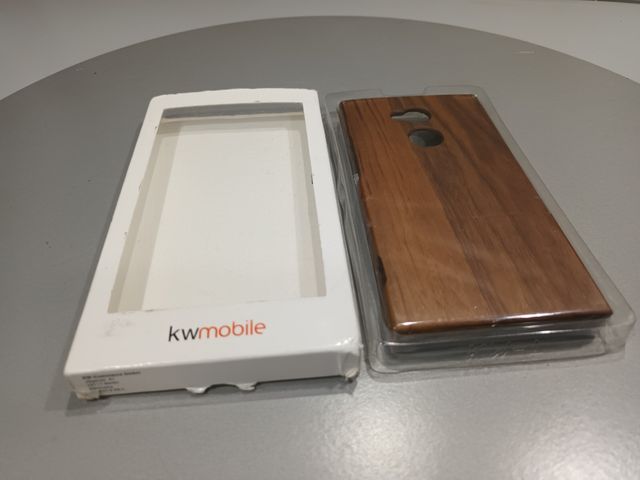 Funda para teléfono. Kwmobile
