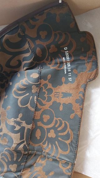 Botas em pele, Fly London