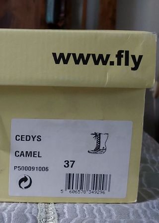 Botas em pele, Fly London