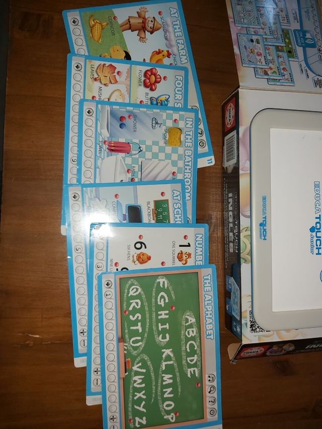 Educa Touch junior. Aprendo inglés