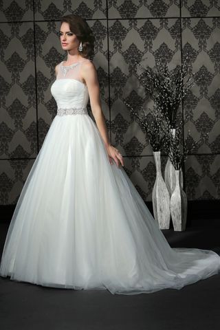 LIQUIDACIÓN VESTIDOS DE NOVIA Y FIESTA