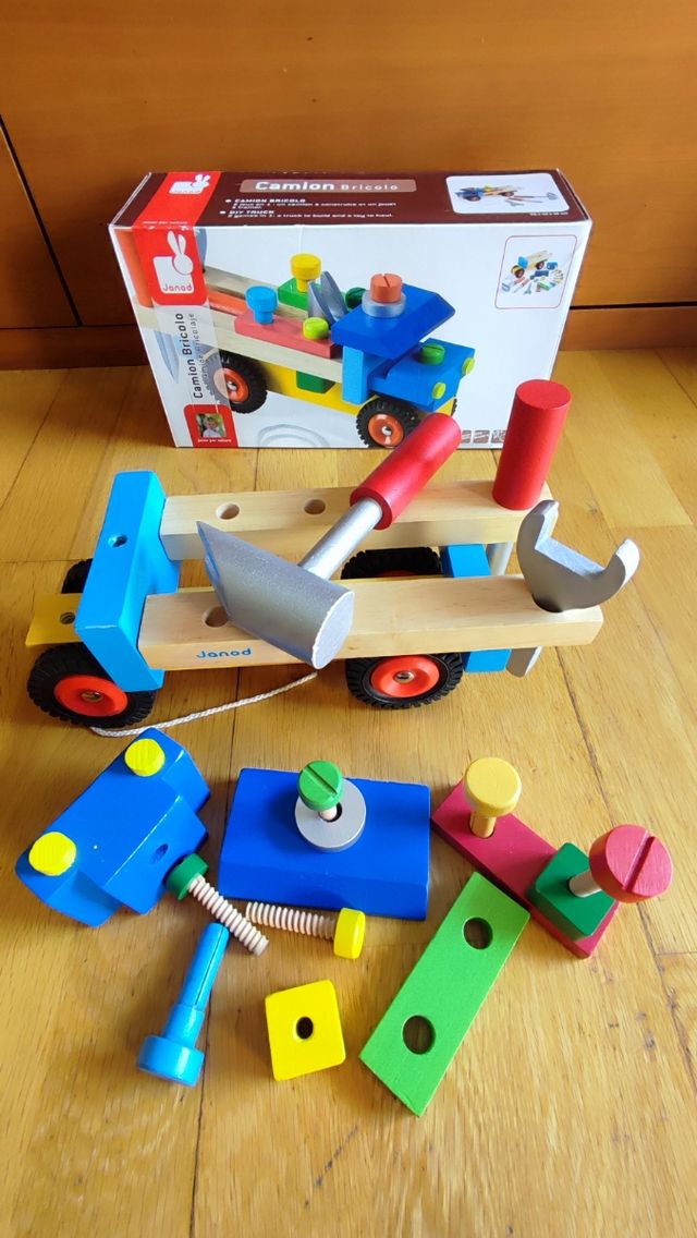 Camión madera piezas