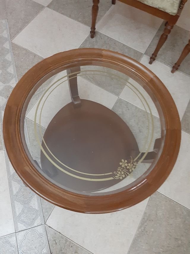 Mesa redonda de decoración