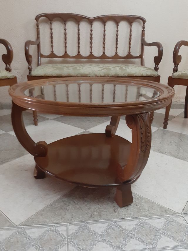 Mesa redonda de decoración