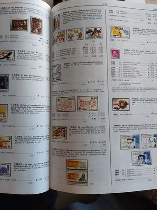 SELLOS DE ESPAÑA. AÑOS COMPLETOS.