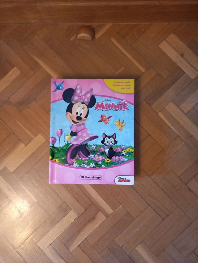 Libro Minnie con 10 figuritas
