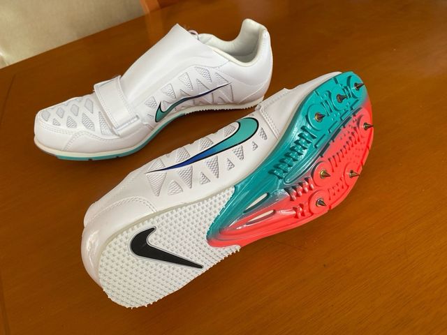 Zapatillas nike de clavos para salto de longitud de segunda mano
