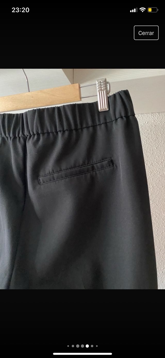 Pantalón de pinzas Zara