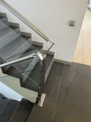escaleras de hierro 