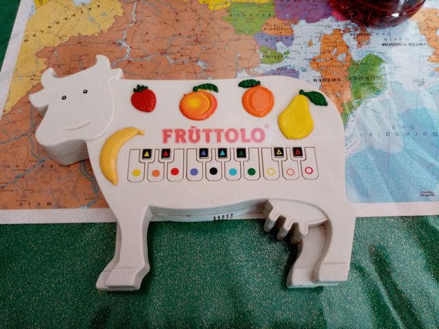 Giocattolo mucca vintage