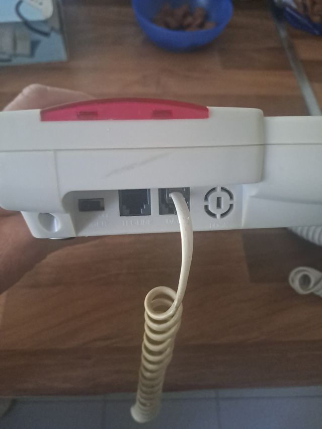 Teléfono analógico fijo