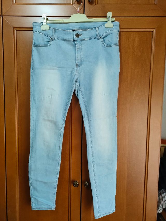 Pantalón claro mujer Kiabi 46