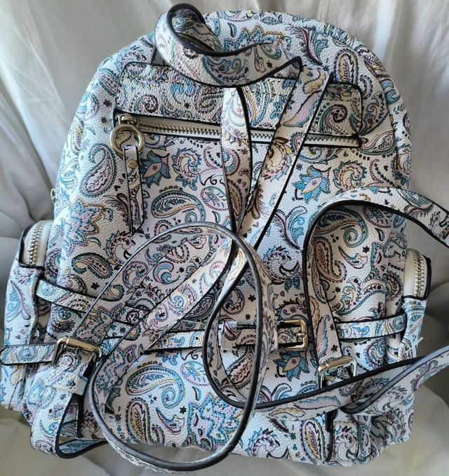 Mochila+monedero nueva sin uso