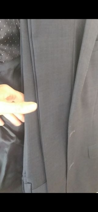 TRAJE HUGO BOSS AZUL OSCURO DE TEMPORADA