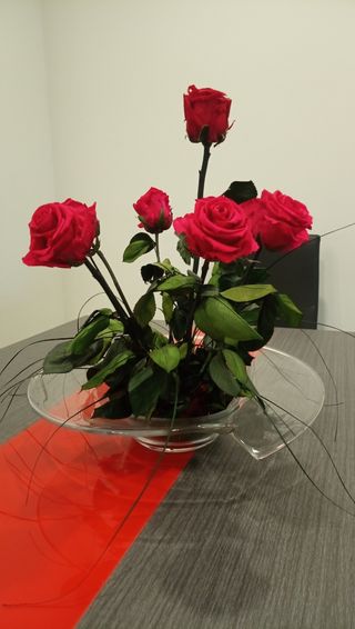 Centro de mesa: Rosas Rojas Preservadas