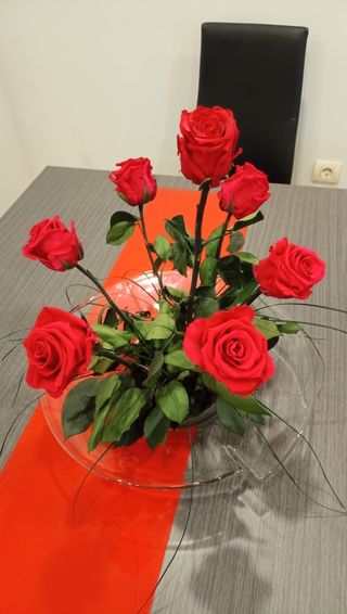 Centro de mesa: Rosas Rojas Preservadas