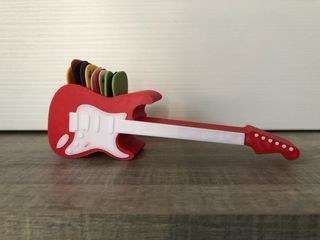 Guitarra Stratocaster para guardar puas