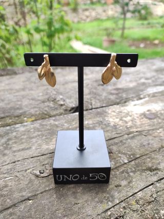 Pendientes Uno de 50