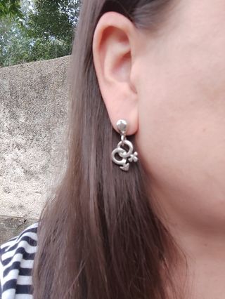 Pendientes Uno de 50