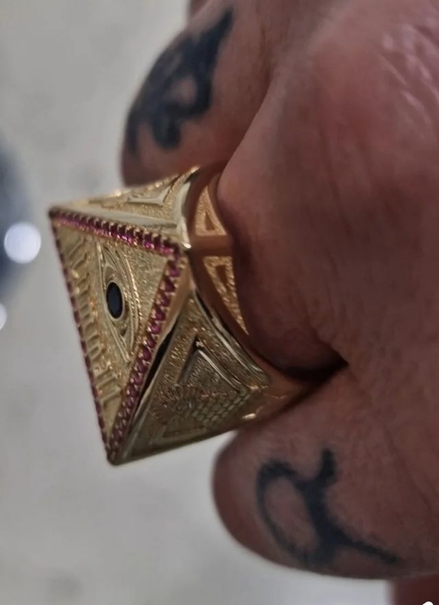 SELLO ANILLO ILUMINATI