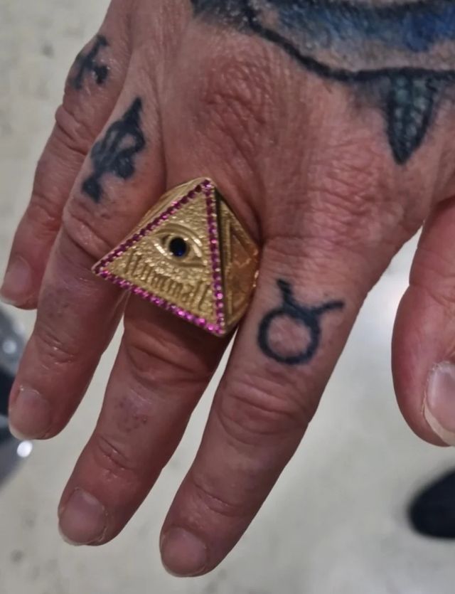 SELLO ANILLO ILUMINATI