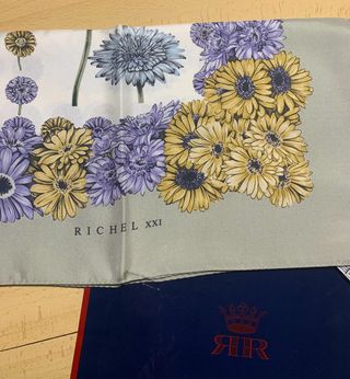 Pañuelo Richel, fular, de seda pura.