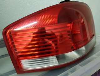 Faro trasero Audi A3 8P