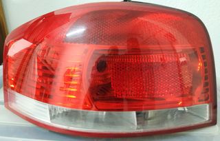 Faro trasero Audi A3 8P