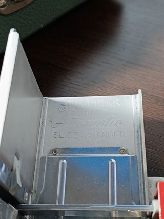 Proyector escolar ARGUS 300.