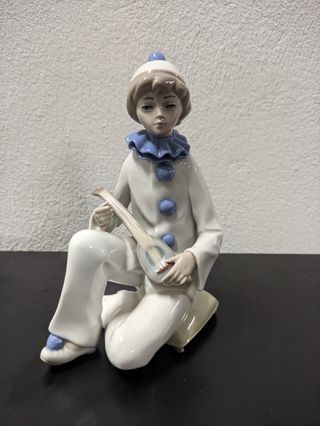 Figuras porcelana Casades niños músicos